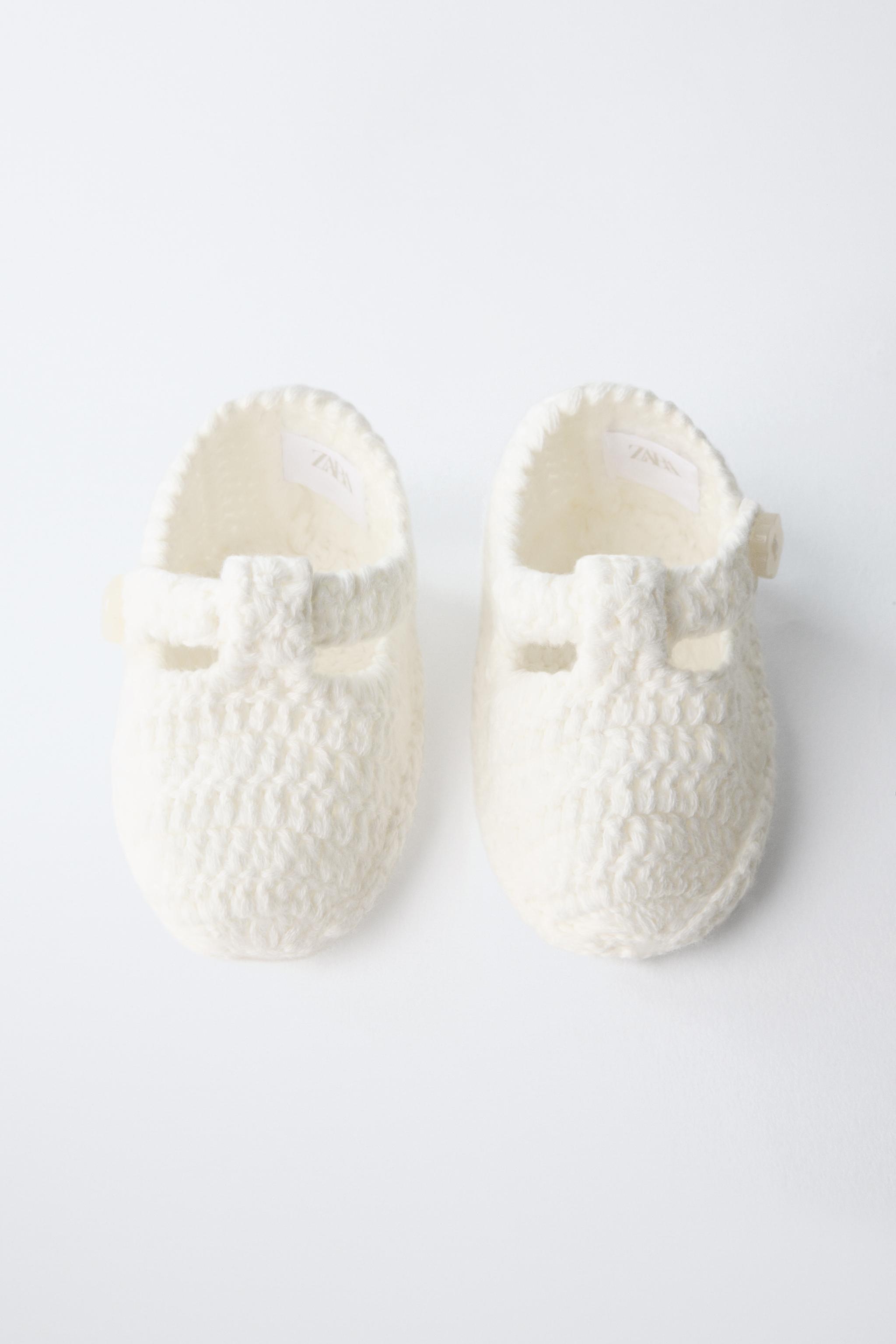 CHAUSSONS EN MAILLE